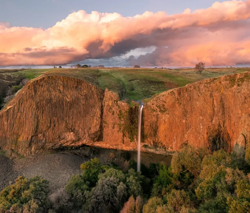 Phantom Falls